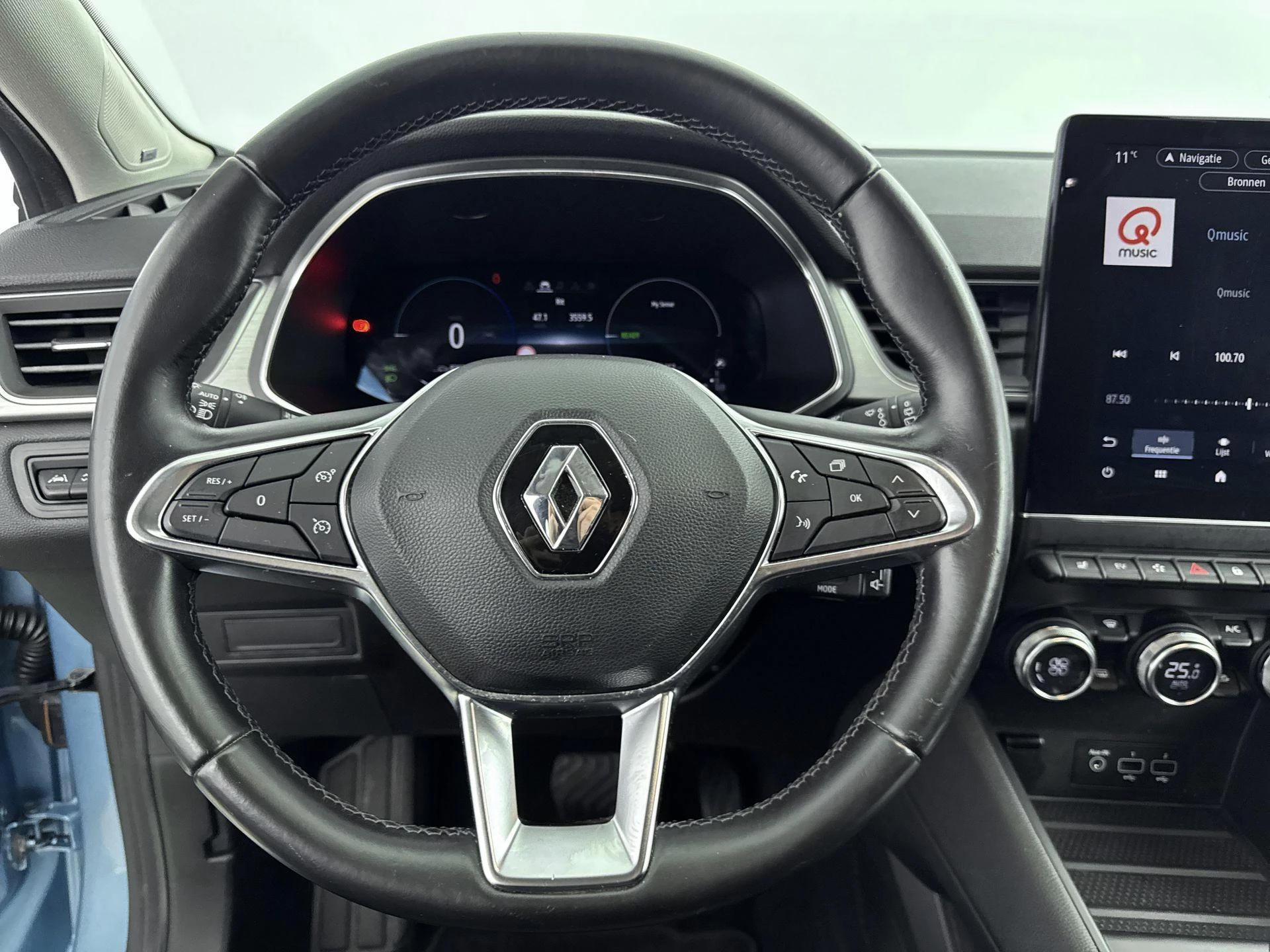 Renault-Captur-image-26