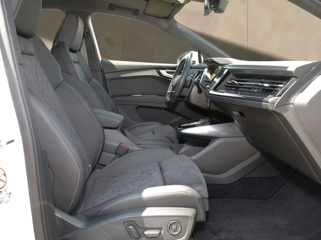 Audi Q4 Sportback e-tron 50 quattro S line PANO*NAVI*HuD*R-CAM*MATRIX-LED*SHZ