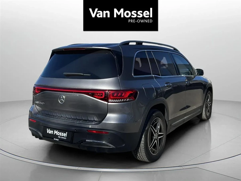 Mercedes-Benz-EQB-image-4