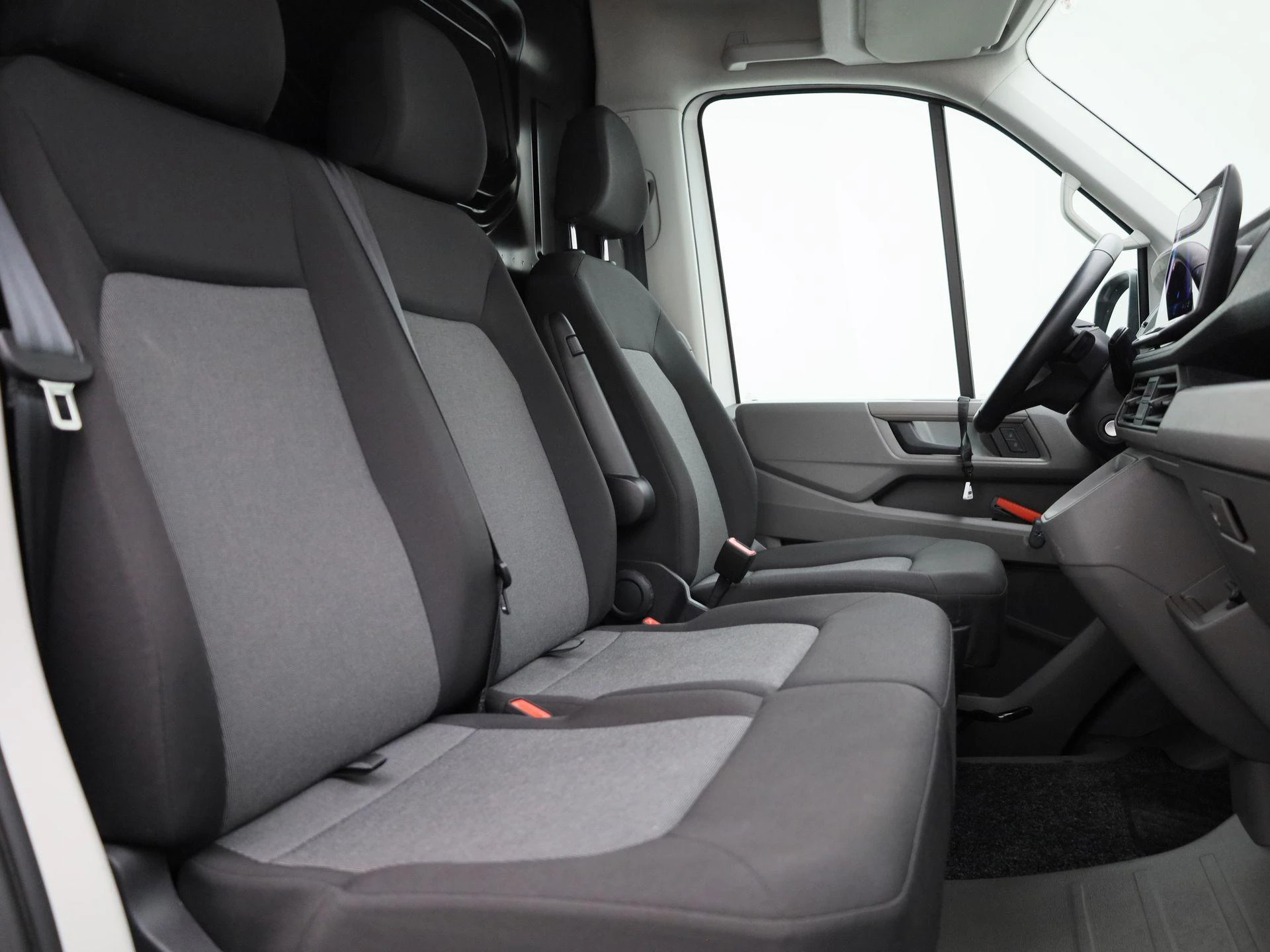 Volkswagen Crafter 2.0 TDI L3H3 Highline 140PK