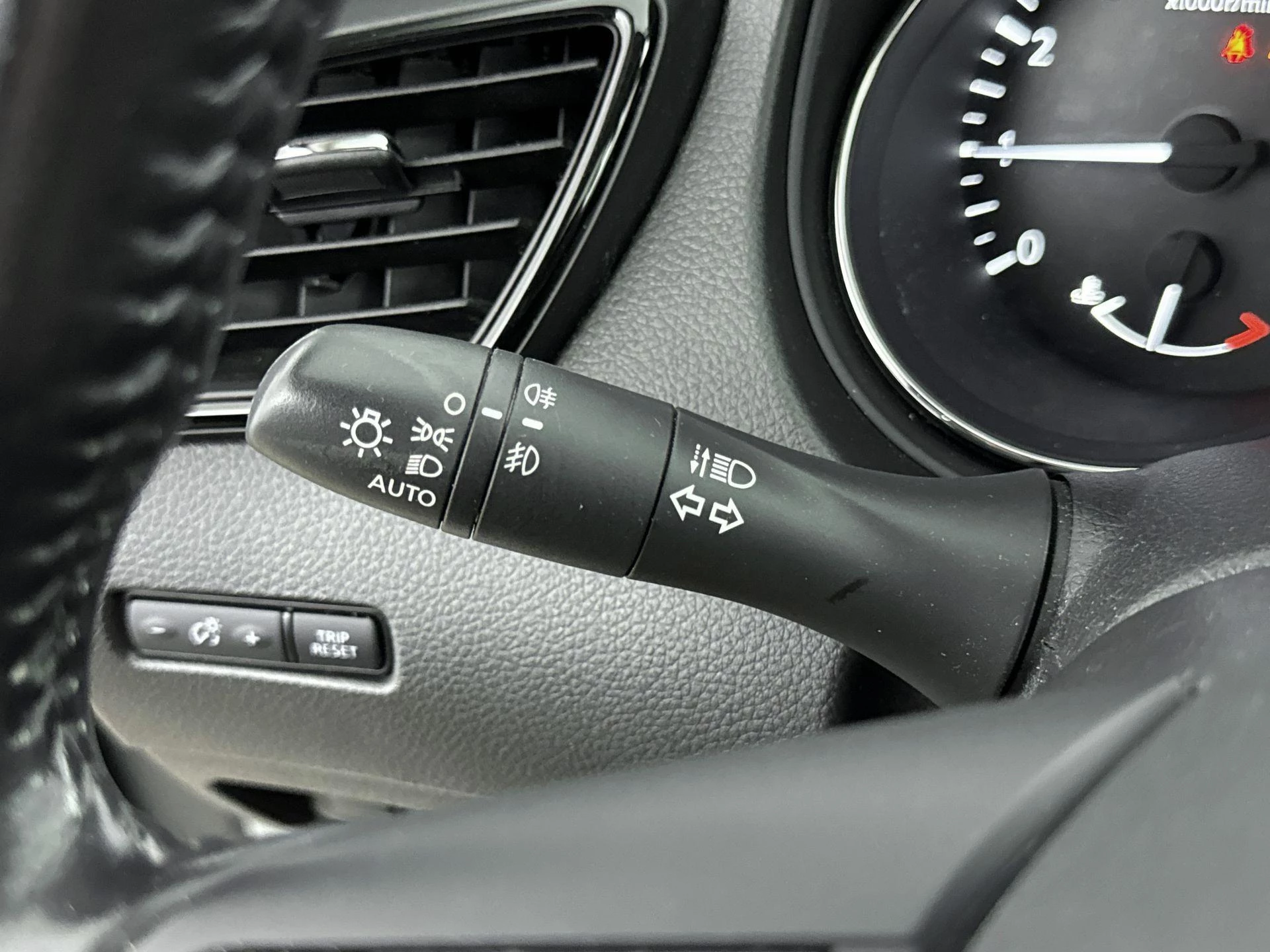 Nissan-X-Trail-image-13