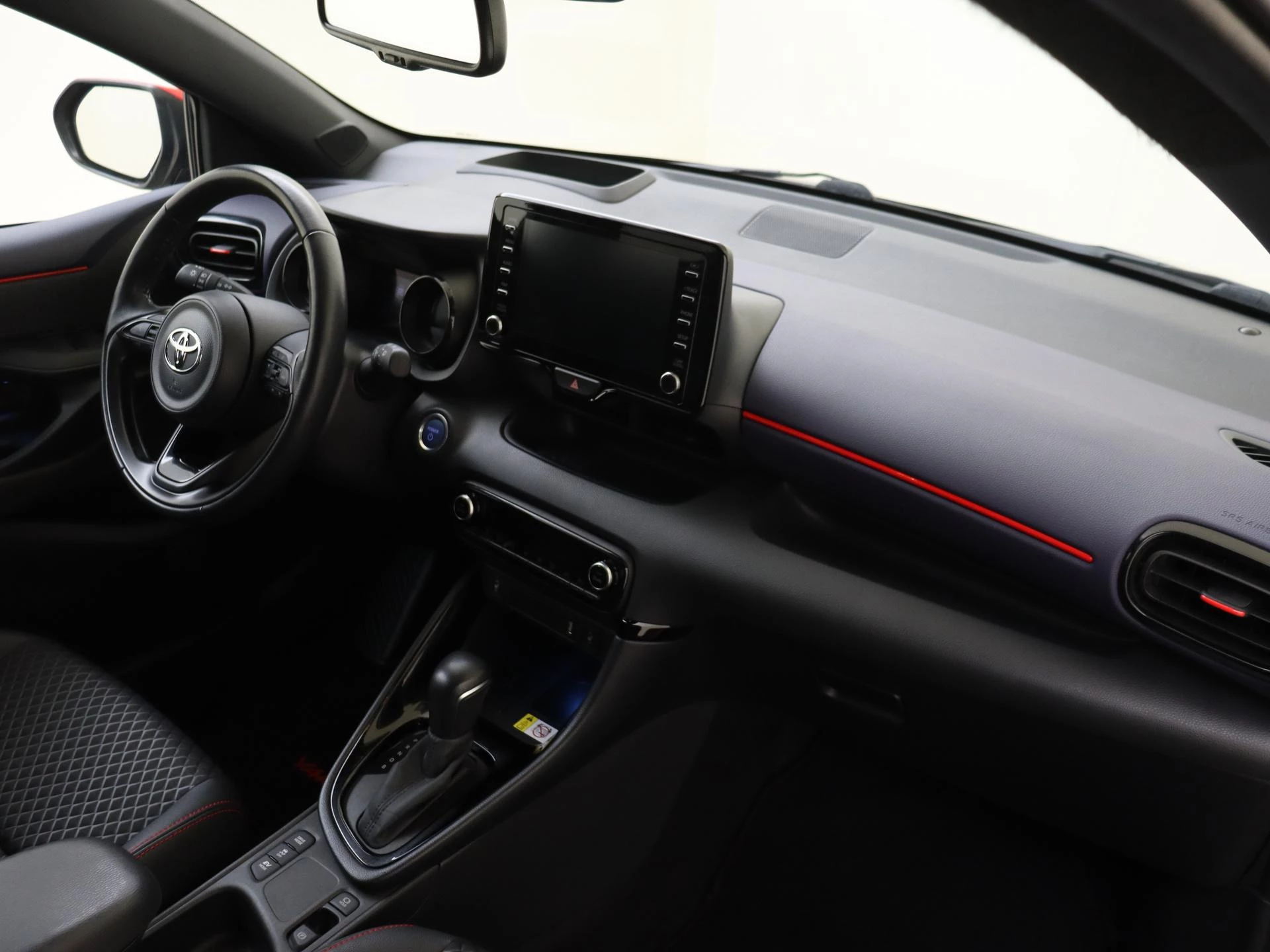 Toyota-Yaris-image-11