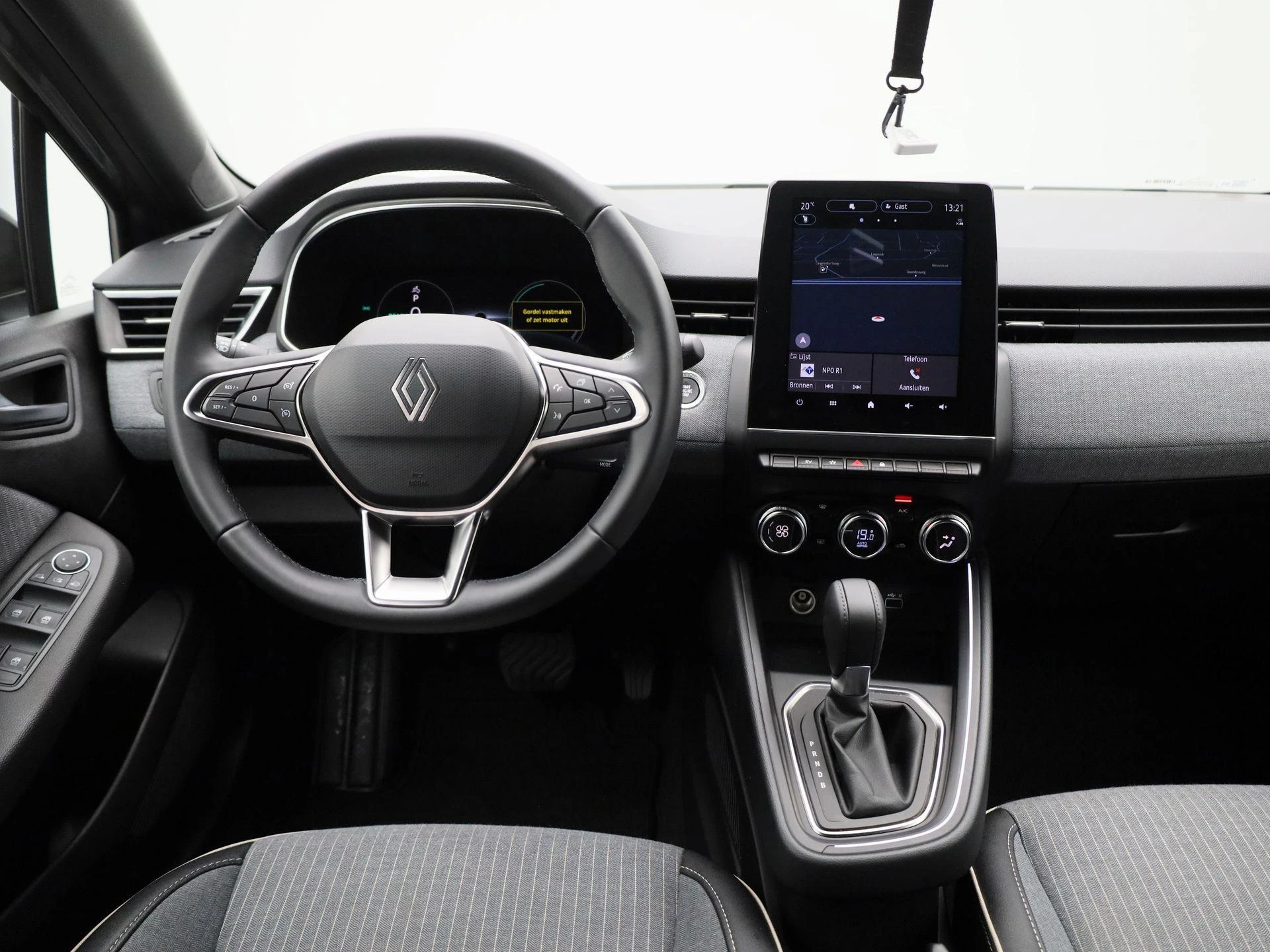 Renault-Clio-image-6