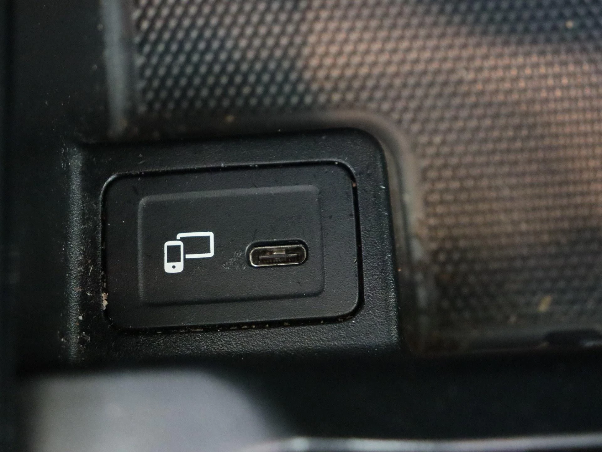 Mercedes-Benz-A-Klasse-image-19