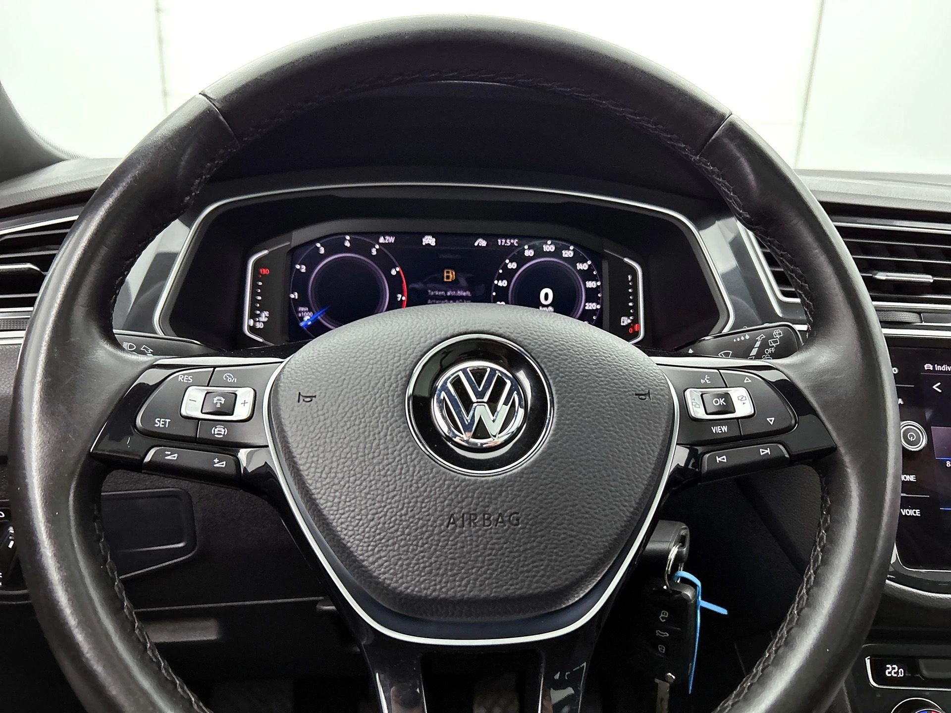 Volkswagen-Tiguan-image-34