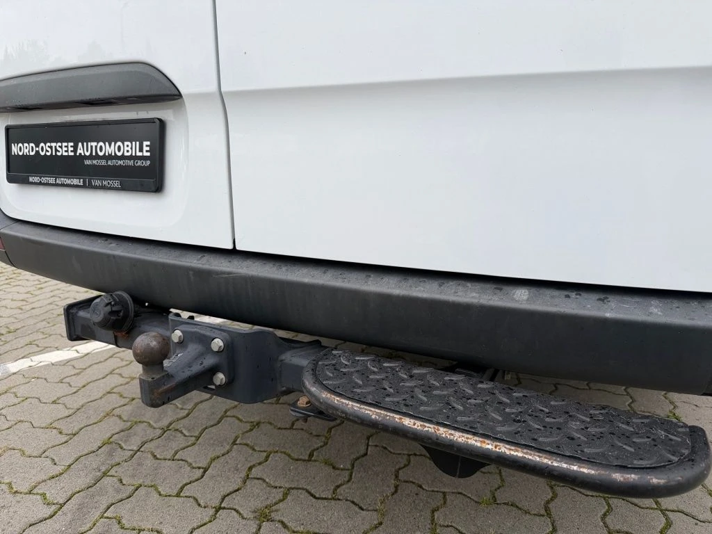 Mercedes-Benz-Sprinter 317-image-15