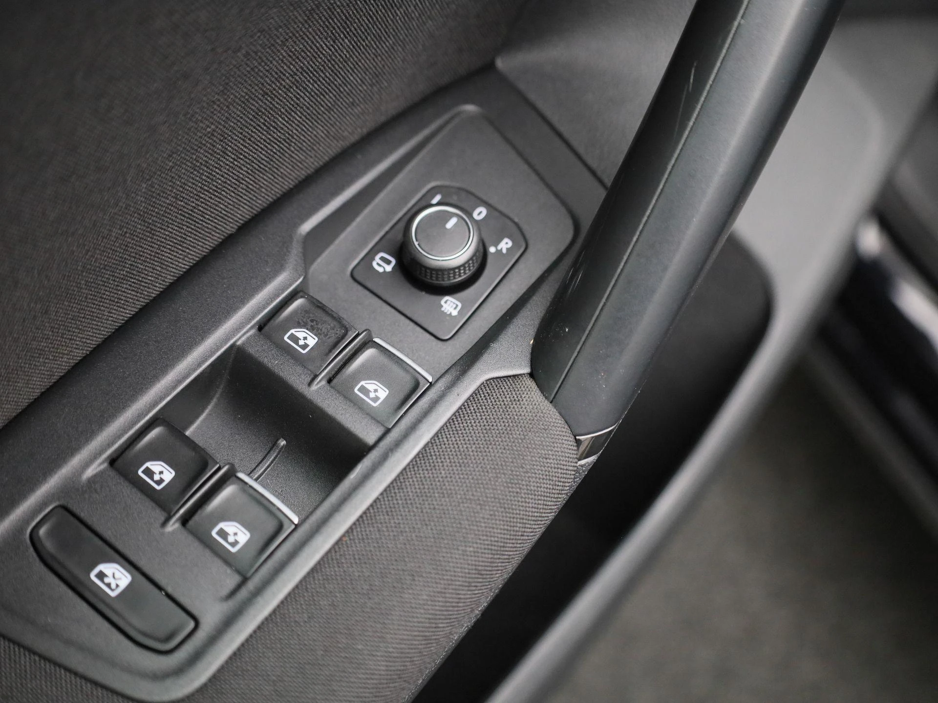 Volkswagen-Tiguan-image-30