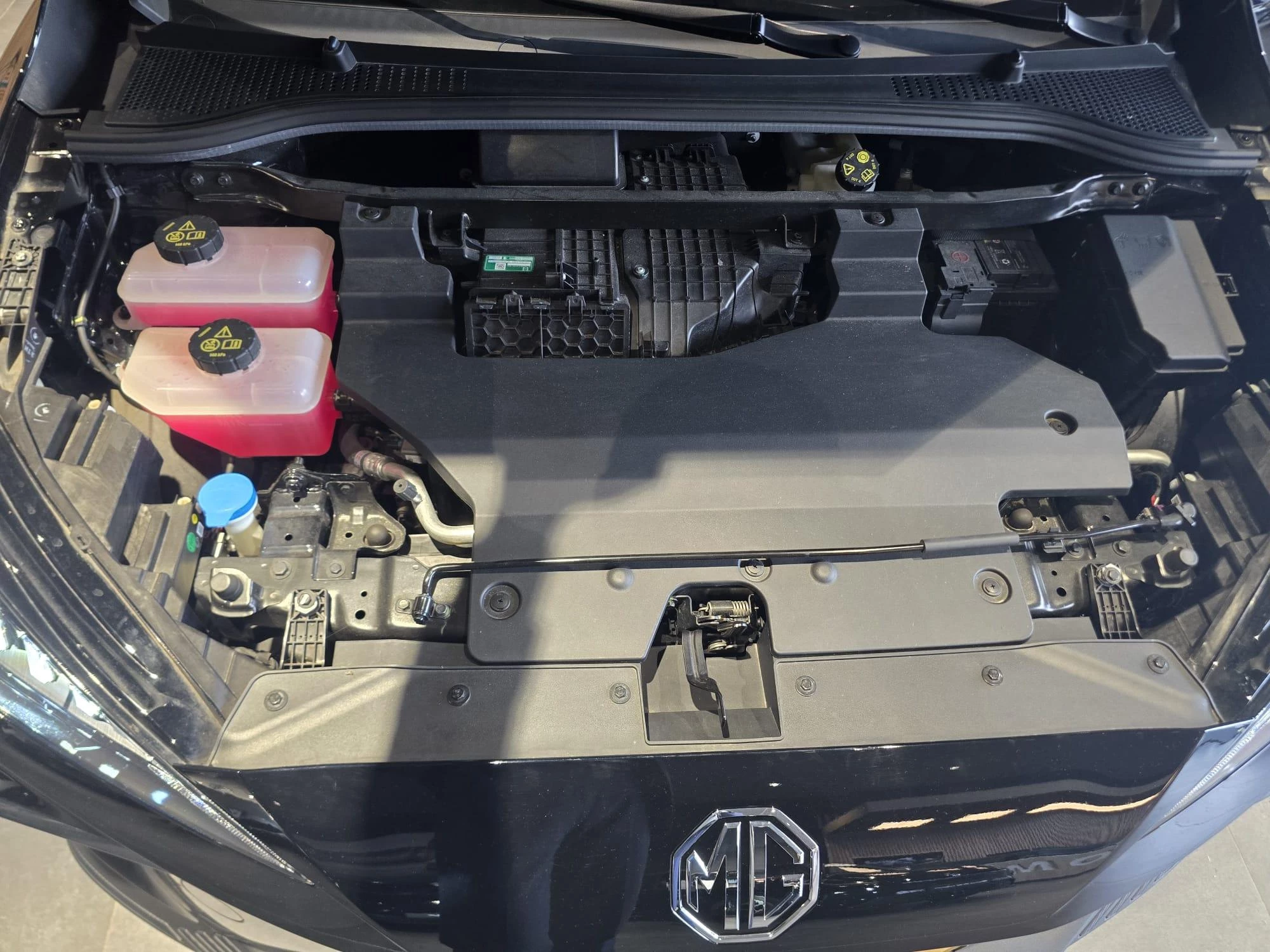 MG MG4 Luxury Long Range 64 kWh