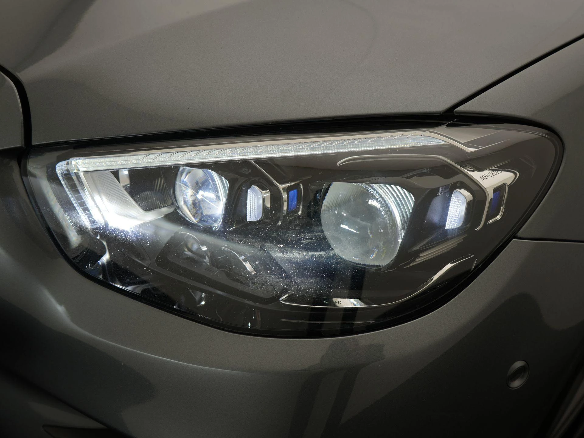 Mercedes-Benz-E-Klasse-image-22
