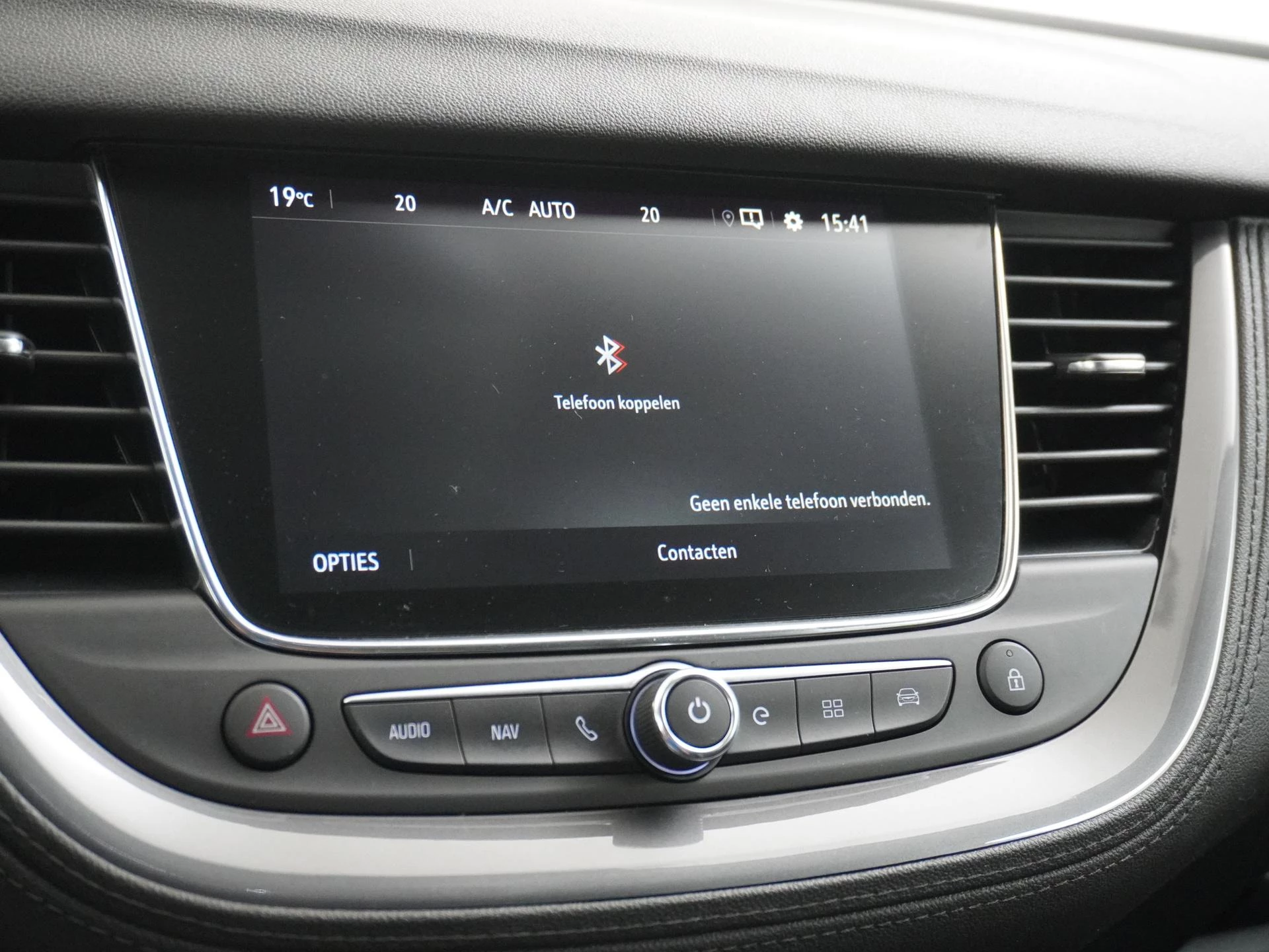 Opel-Grandland X-image-27