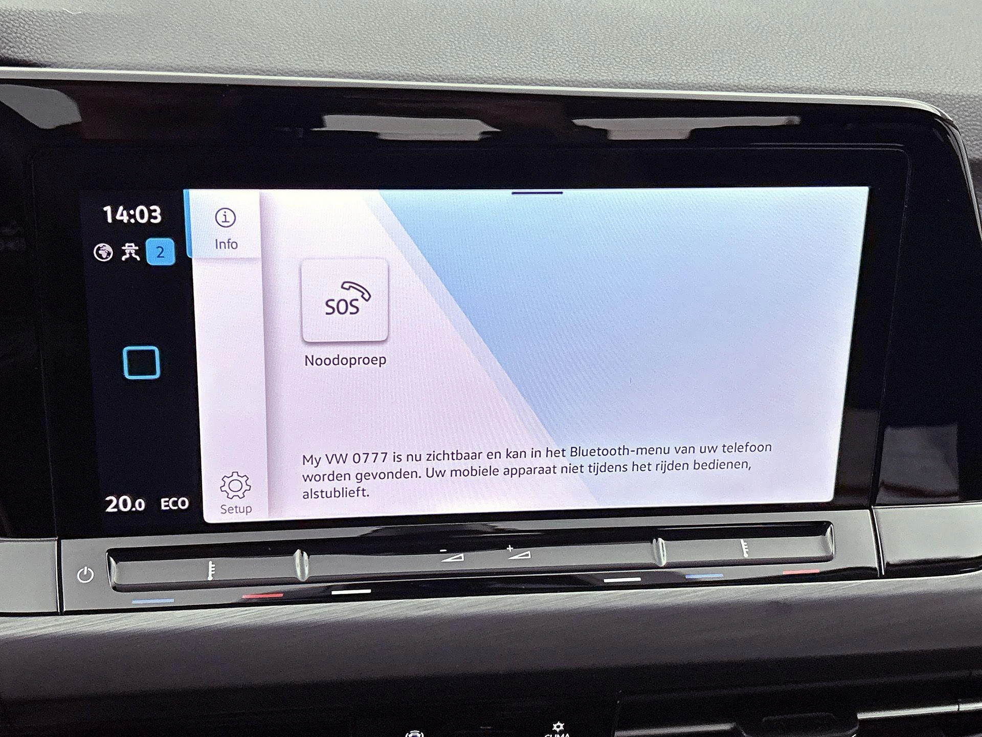 Volkswagen-Golf-image-13
