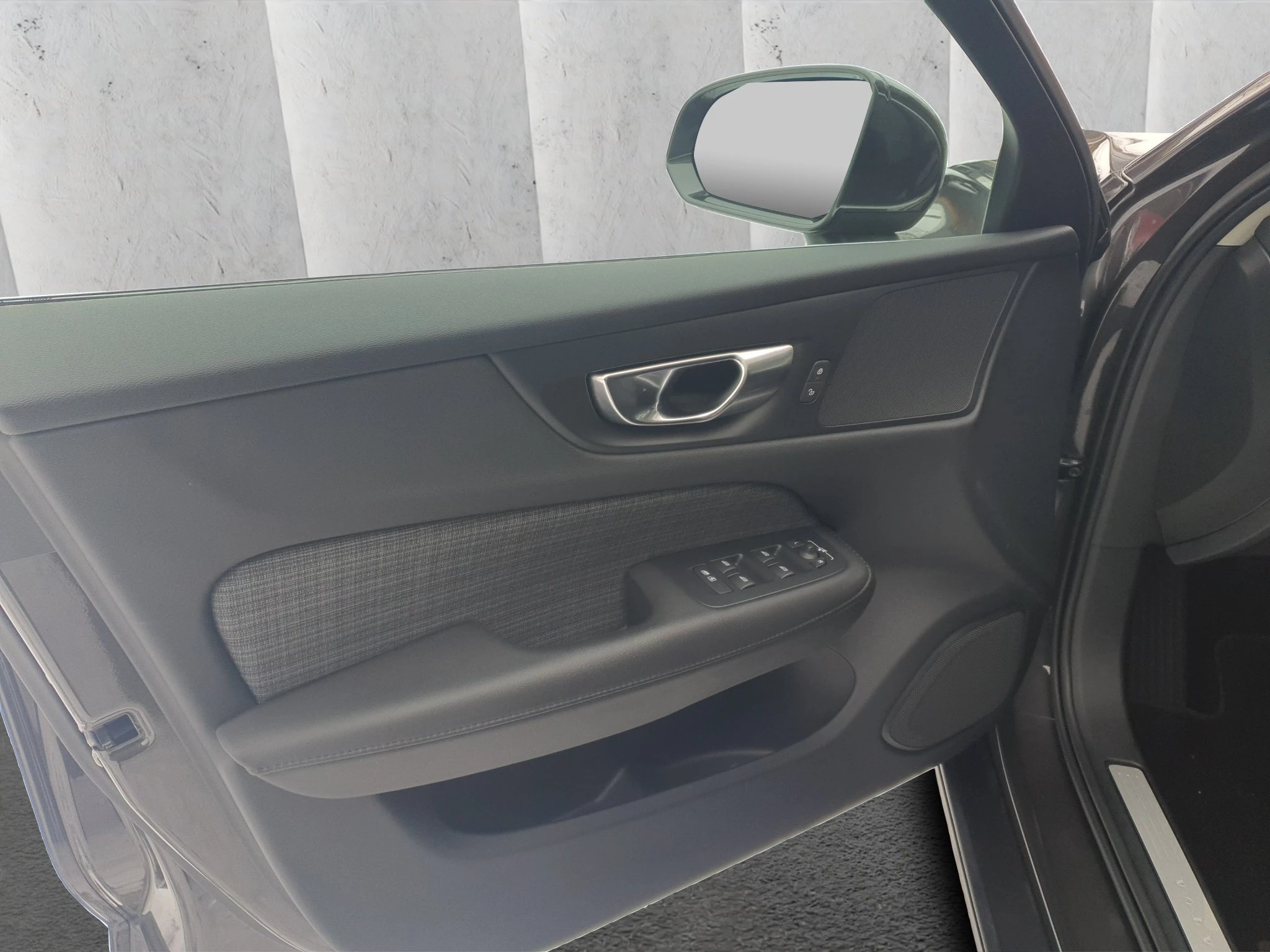 Volvo V60 Core B3 MHEV Aut. | LED | AHK | RFK | SHZ | PDC | LMF | Navi