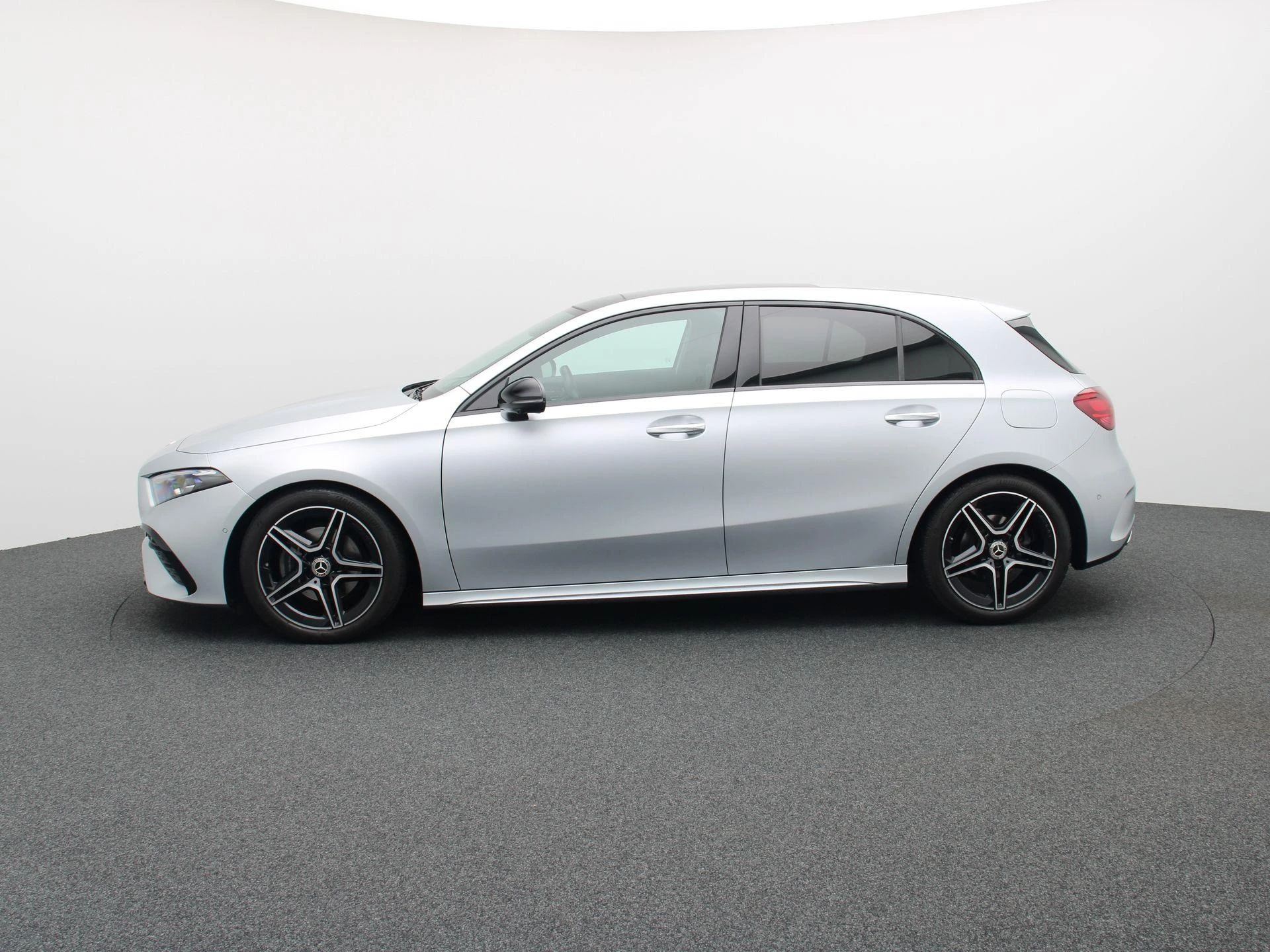 Mercedes-Benz-Classe A-image-3