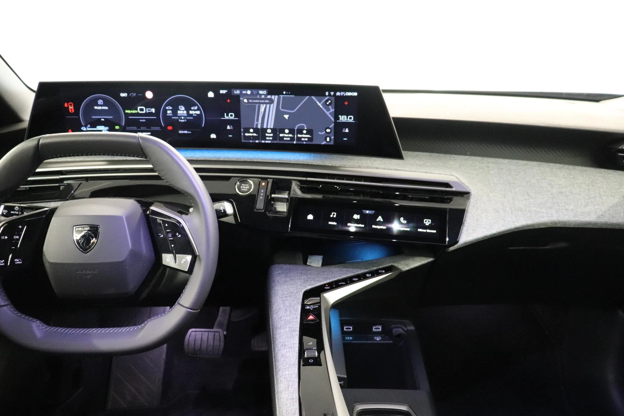 Peugeot-e-3008-image-8