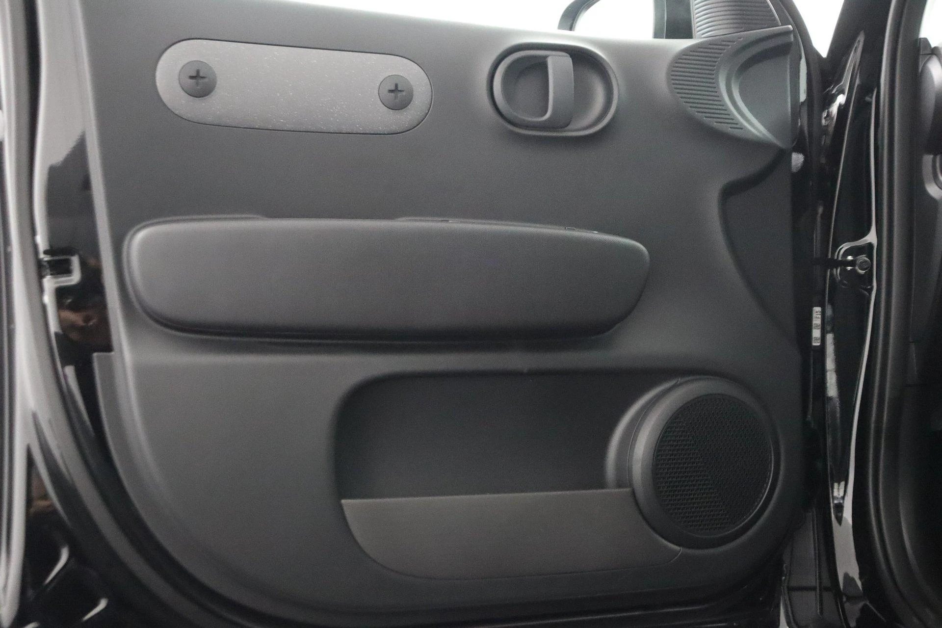 Hyundai-Inster-image-39