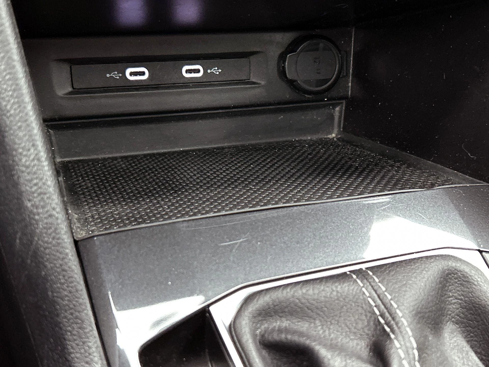 Volkswagen-Tiguan-image-33