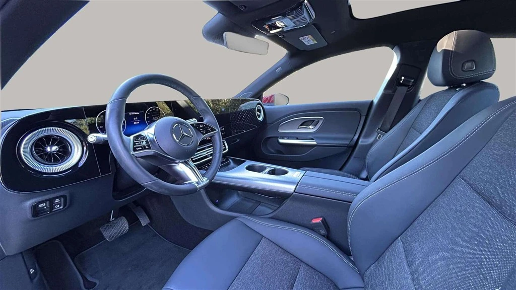 Mercedes-Benz-CLA-image-9