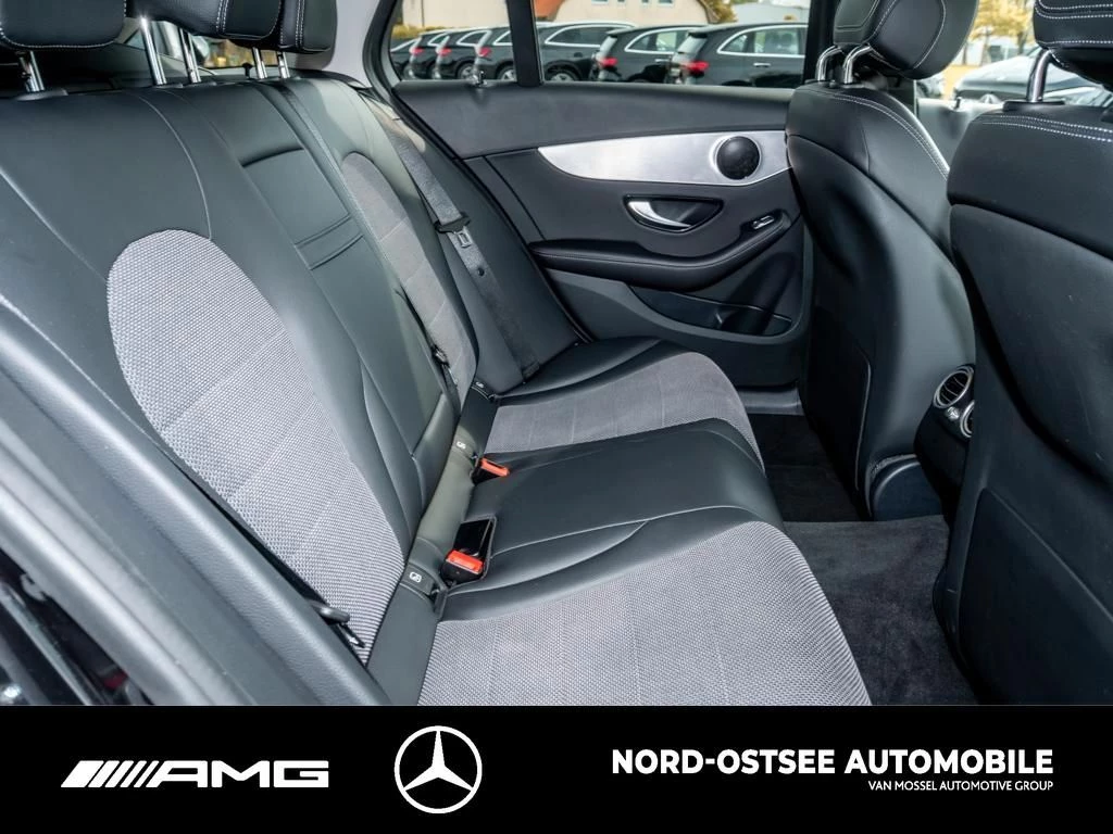 Mercedes-Benz C-Klasse 300 de T AVANTGARDE KAMERA NAVI AHK LED SHZ AVANTGARDEW205 C 300 de T AVANTGARDE KAMERA NAVI AHK LED SHZ AVANTGARDE