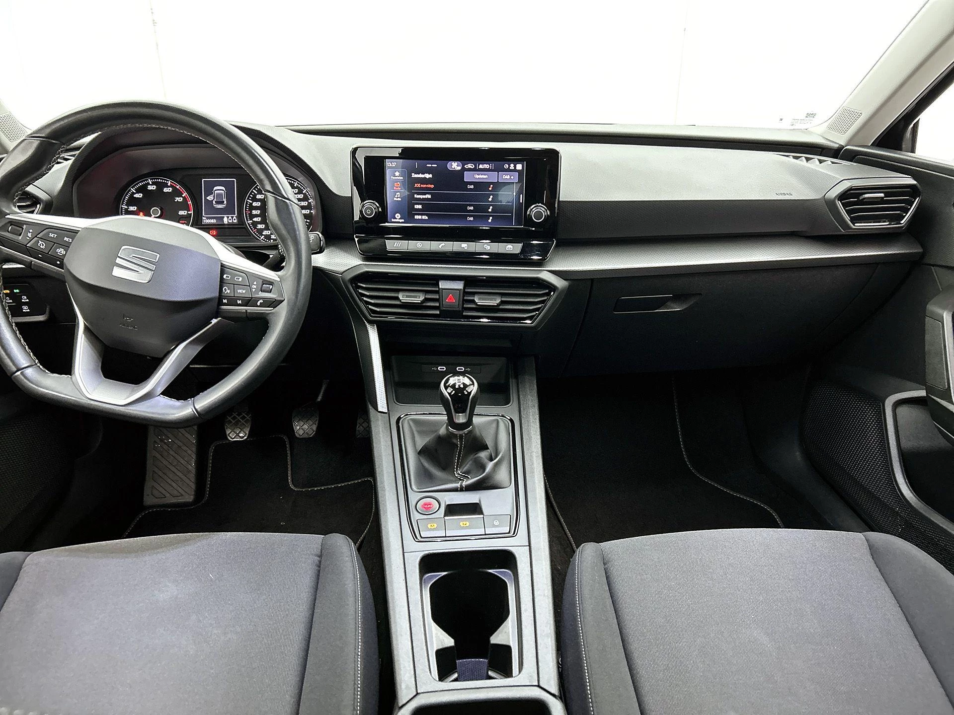 SEAT-Leon-image-18