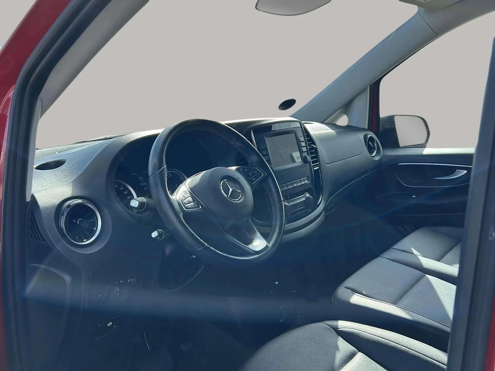 Mercedes-Benz-eVito-image-7