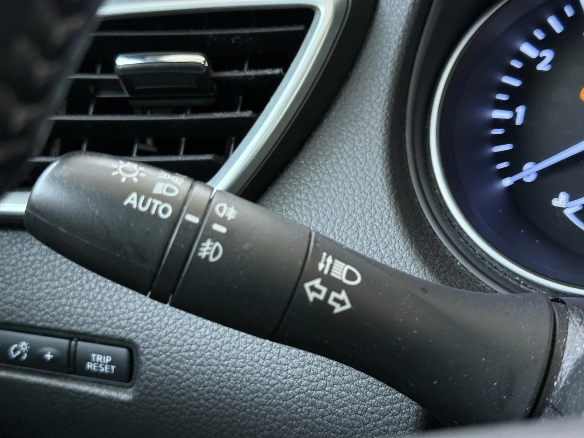 Nissan-QASHQAI-image-22