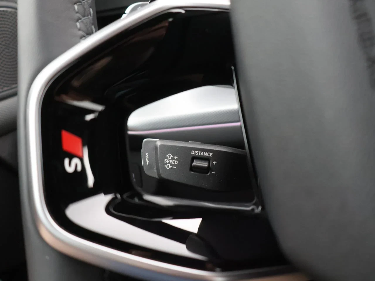 Audi Q3 SUV Audi Q3 SUV S line TFSI 150PK *DEMO*AUTOMAAT*VIRTUAL COCKPIT*CAMERA*PDC*ACC*APP-CONNECT*...*