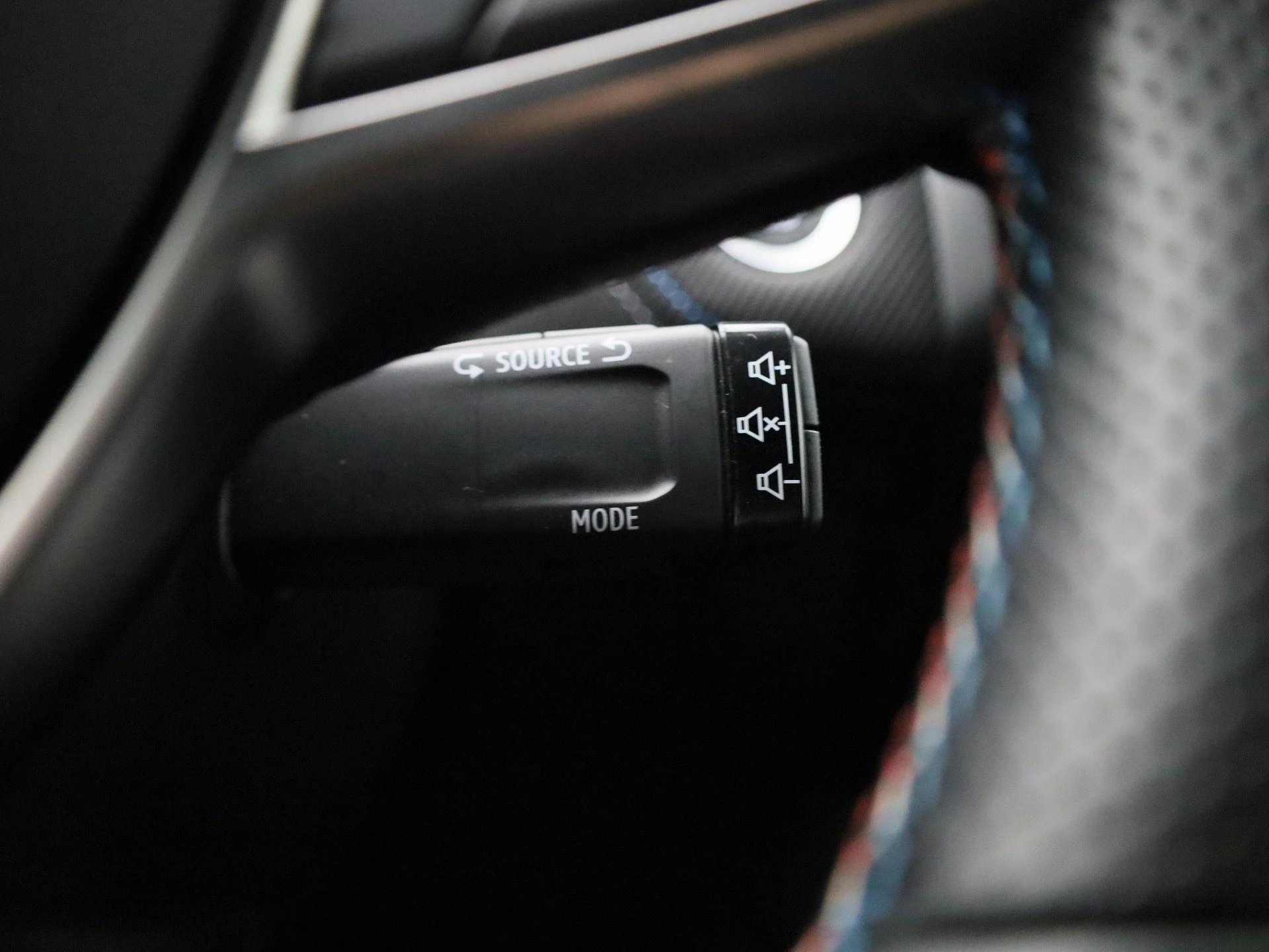 Renault-Captur-image-21