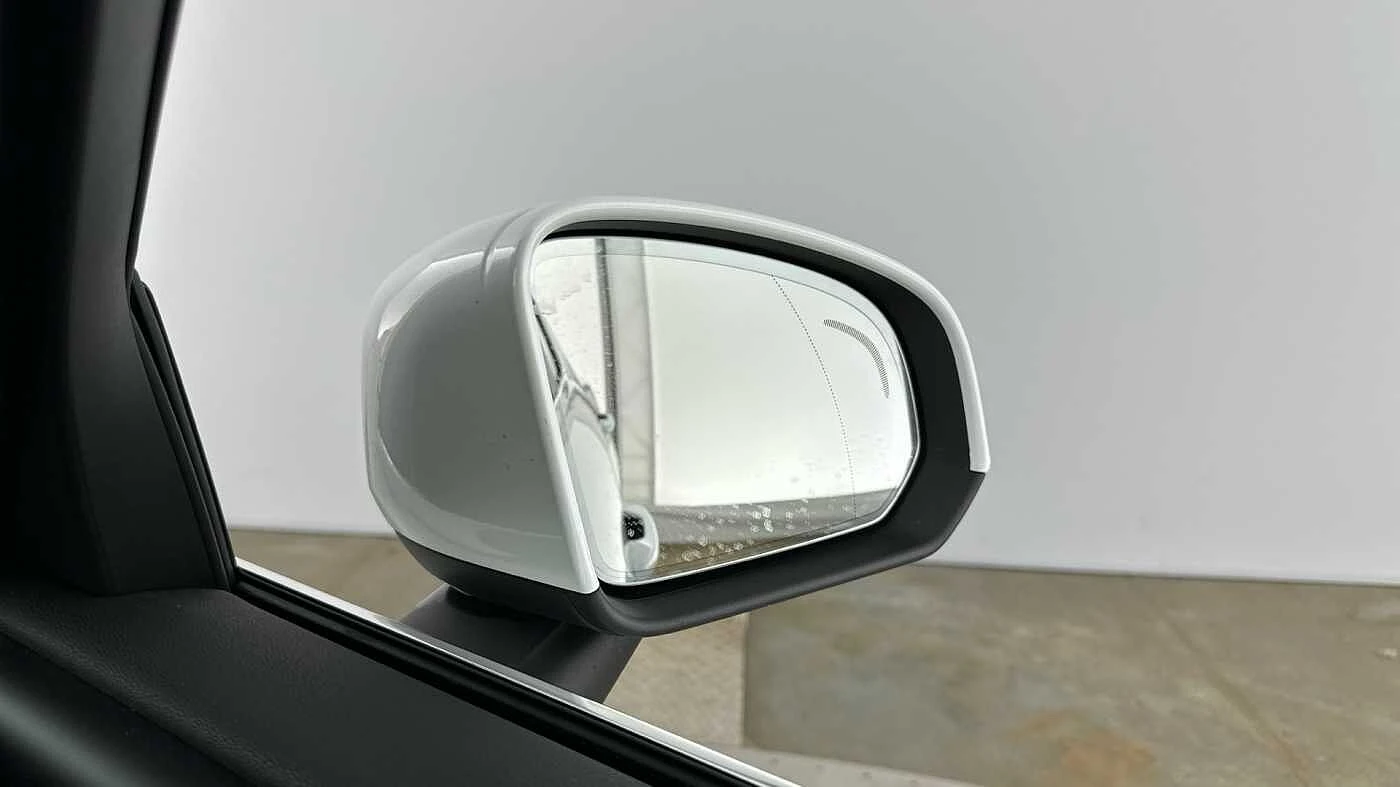 Volvo-XC40-image-20