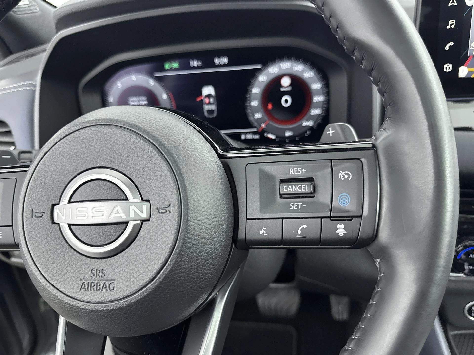 Nissan-QASHQAI-image-6