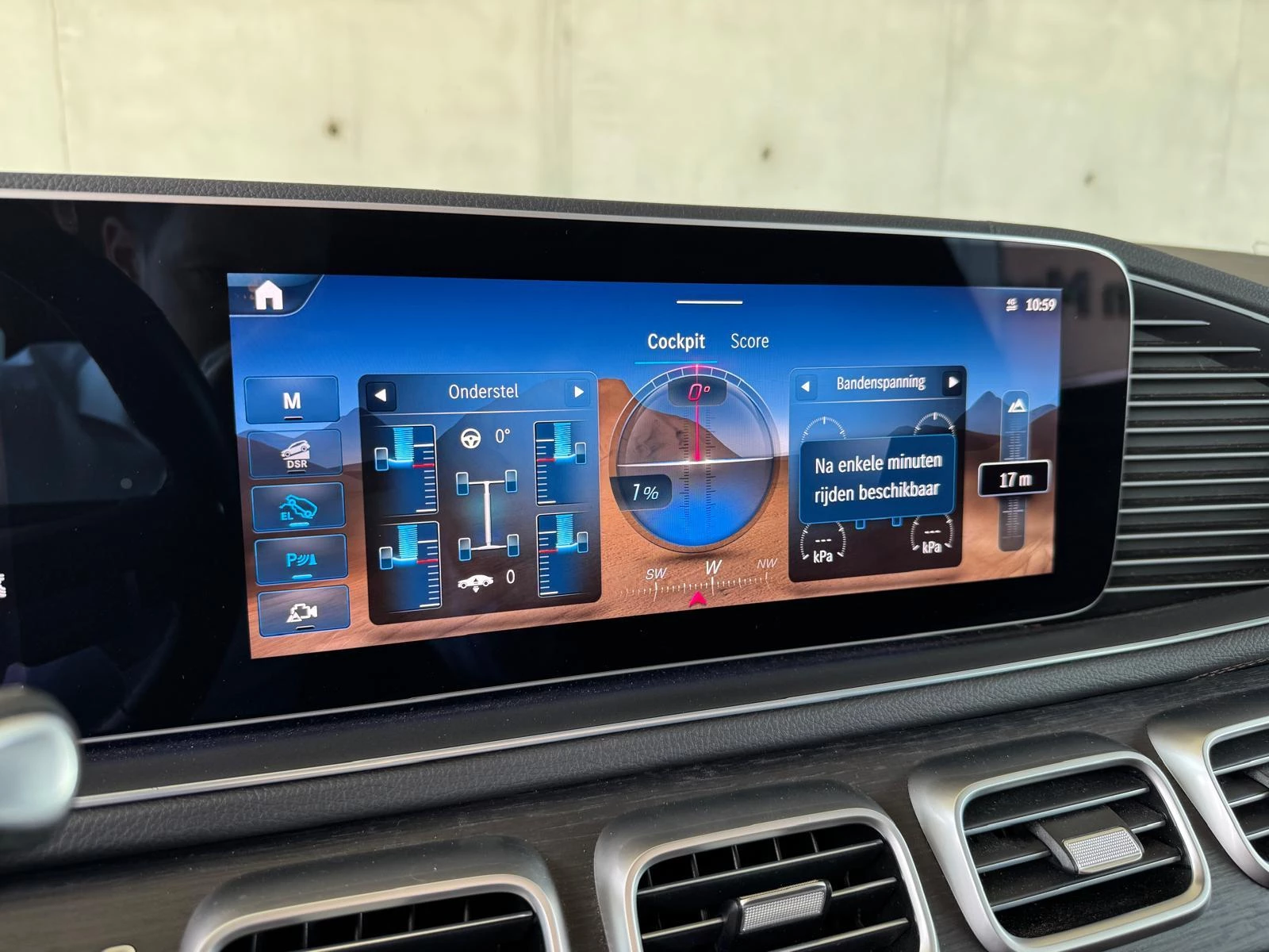 Mercedes-Benz-GLE-image-20