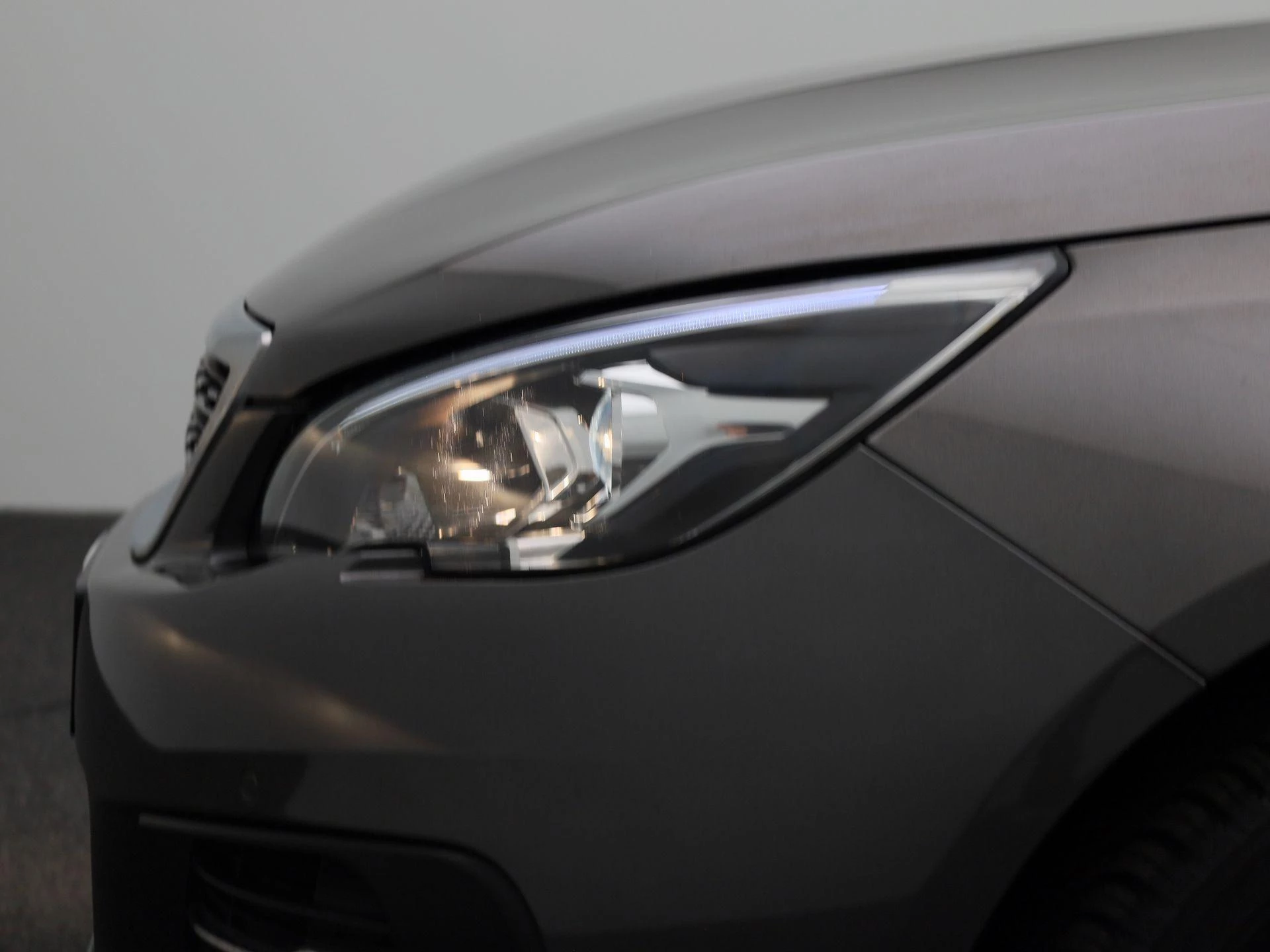 Peugeot 308 1.2 PureTech 130 S&S EAT8 Allure