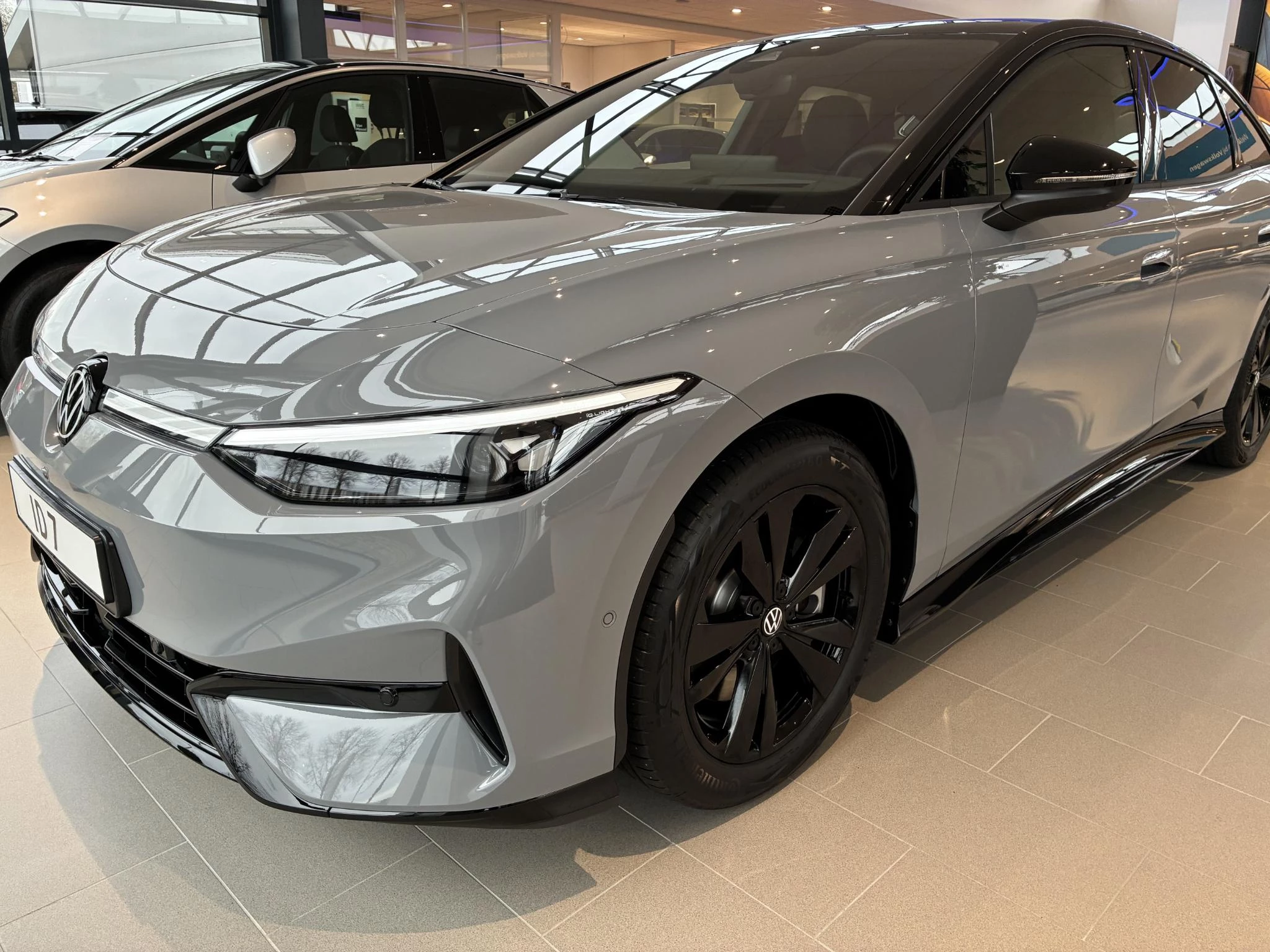 Volkswagen-ID.7-image-2