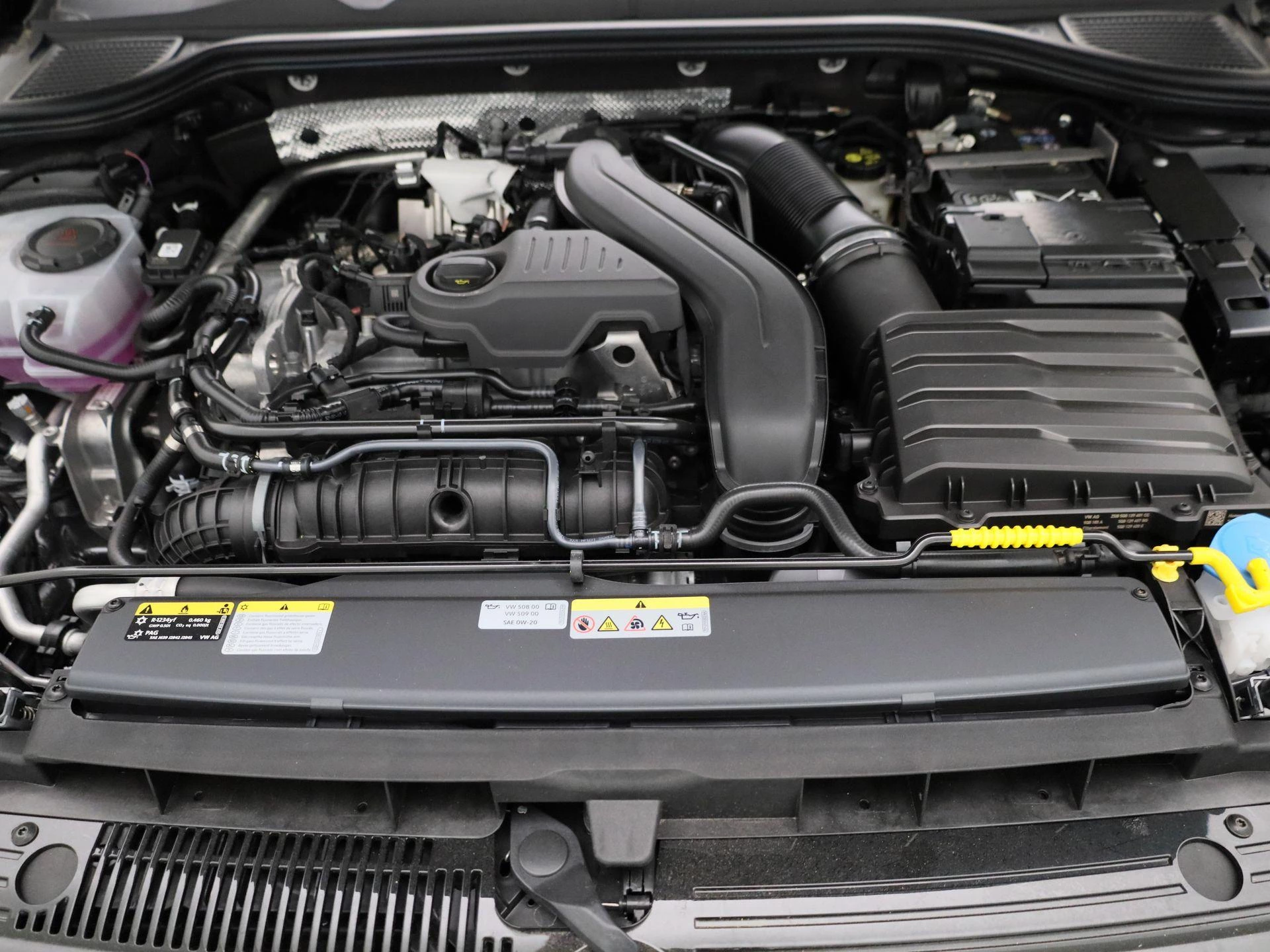 Volkswagen-Golf-image-30