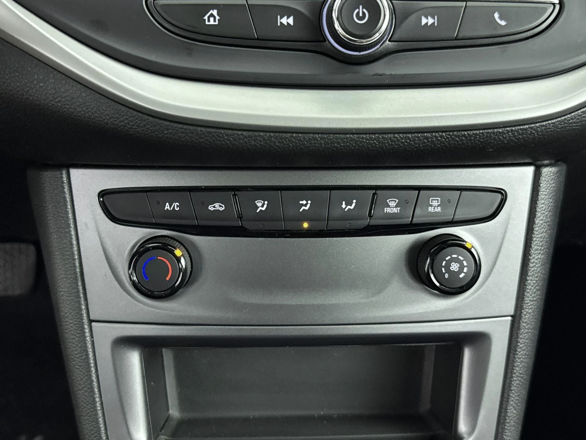 Opel-Astra-image-16
