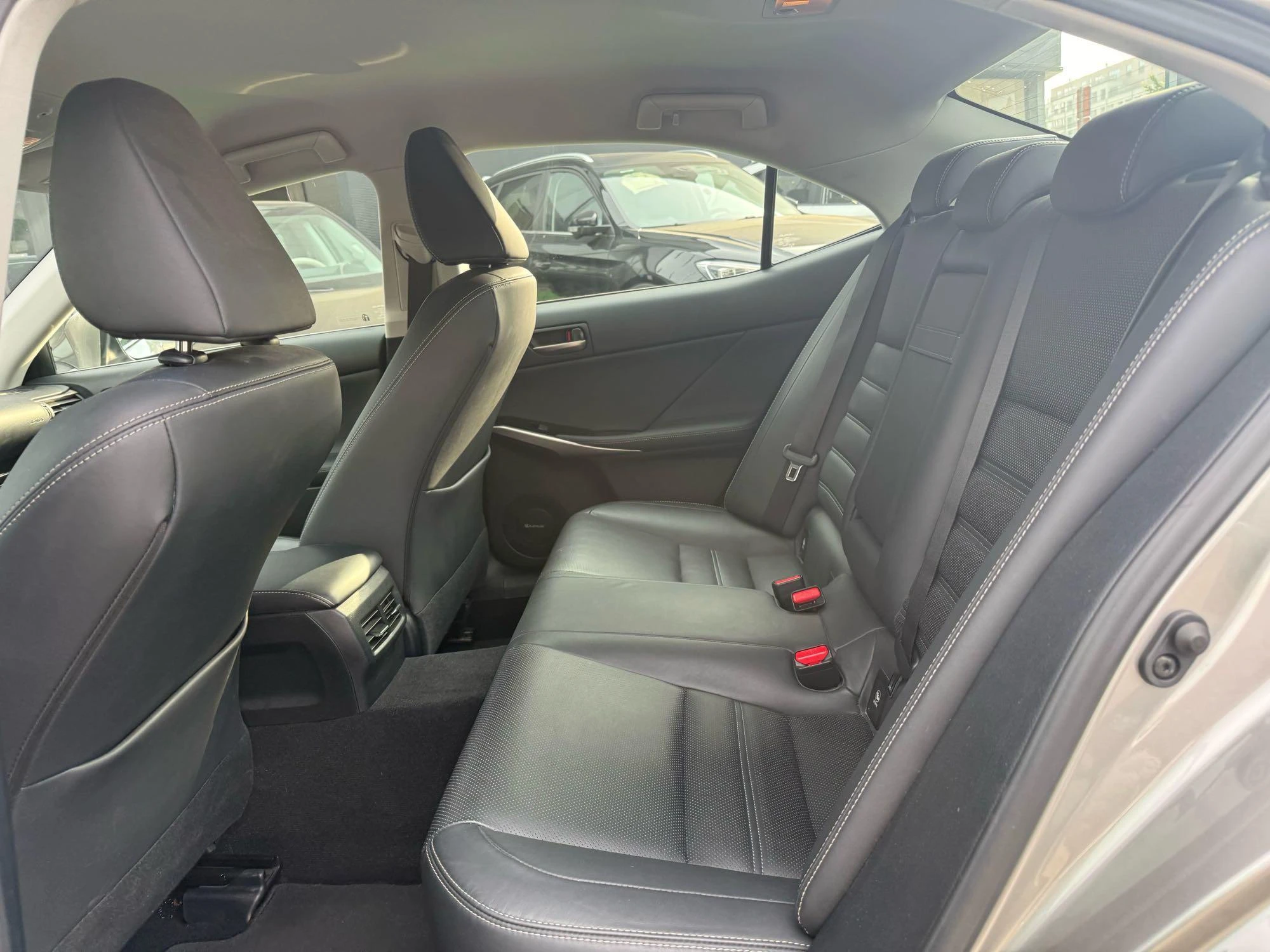 Lexus-IS-image-6
