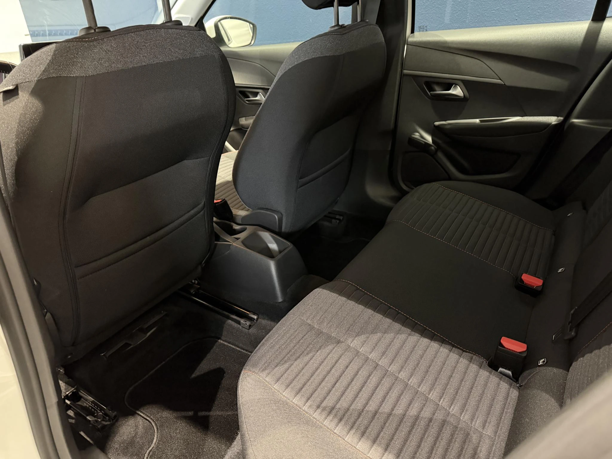 Peugeot-208-image-13