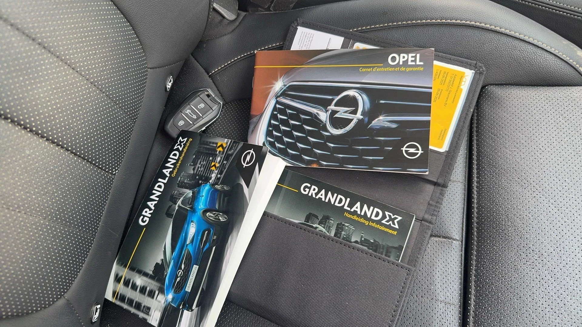 Opel-Grandland X-image-19