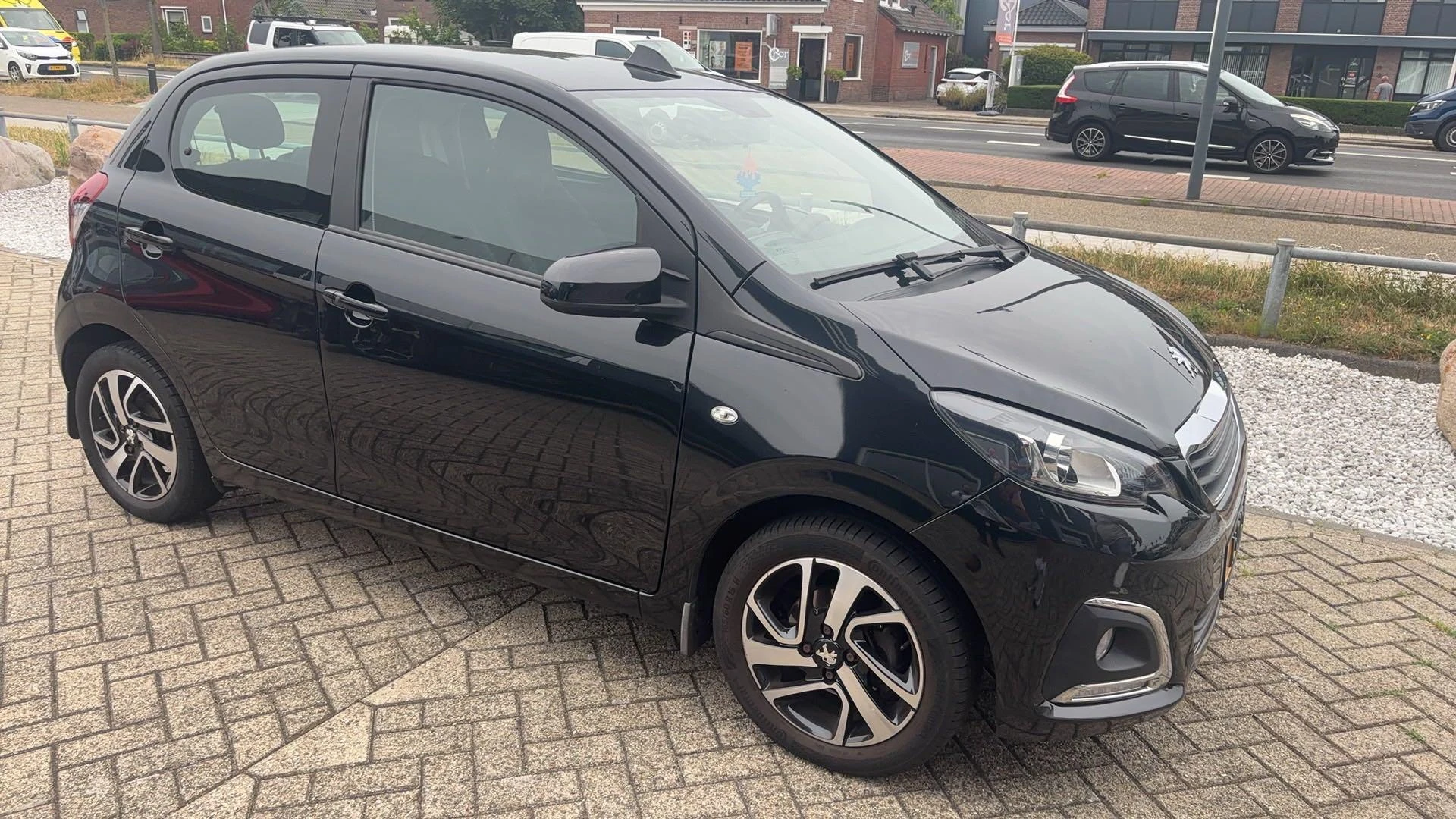 Peugeot-108-image-6