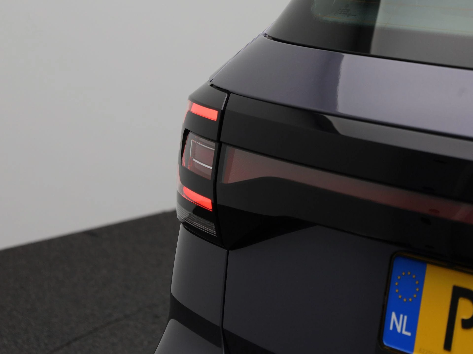 Volkswagen-T-Cross-image-34