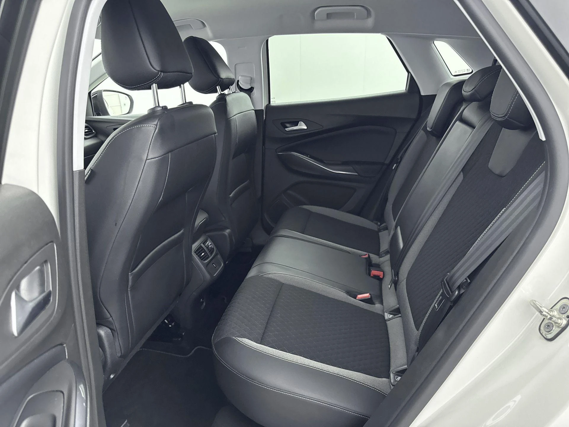 Opel-Grandland X-image-25