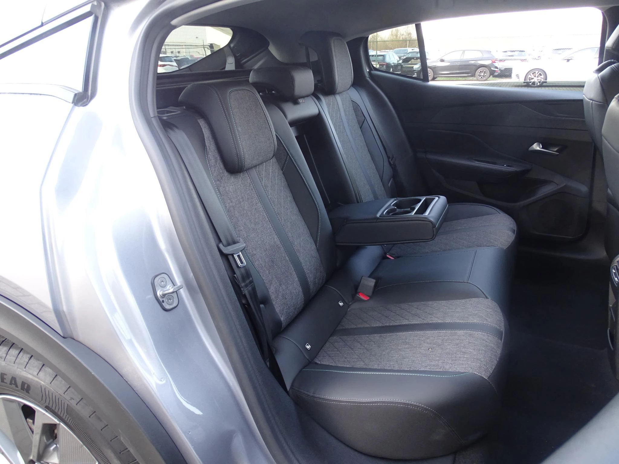 Peugeot 408 1.2T Allure automaat