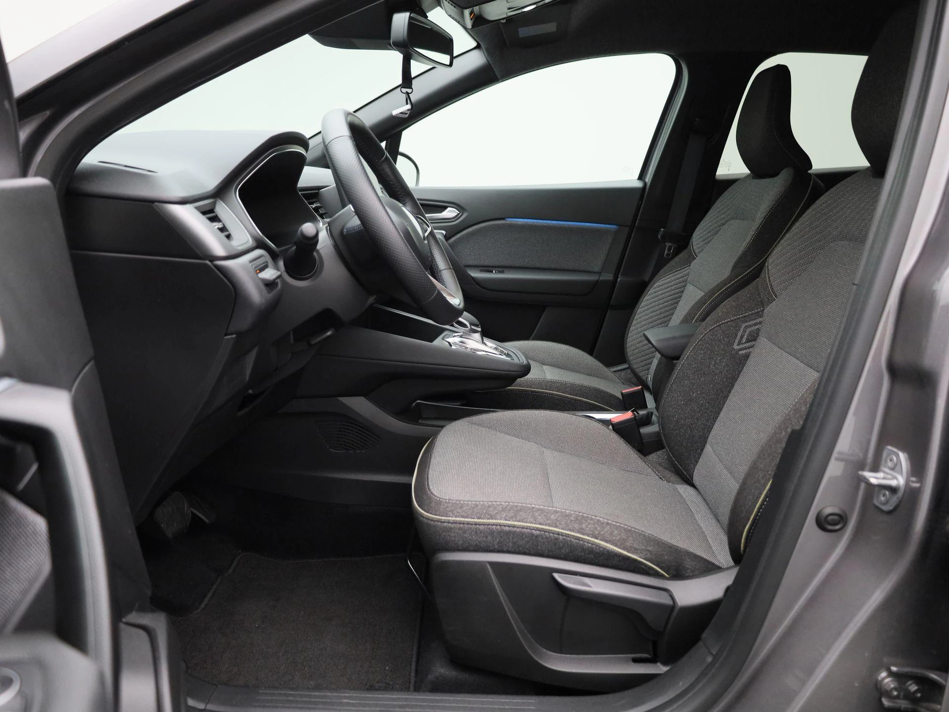 Renault-Captur-image-10