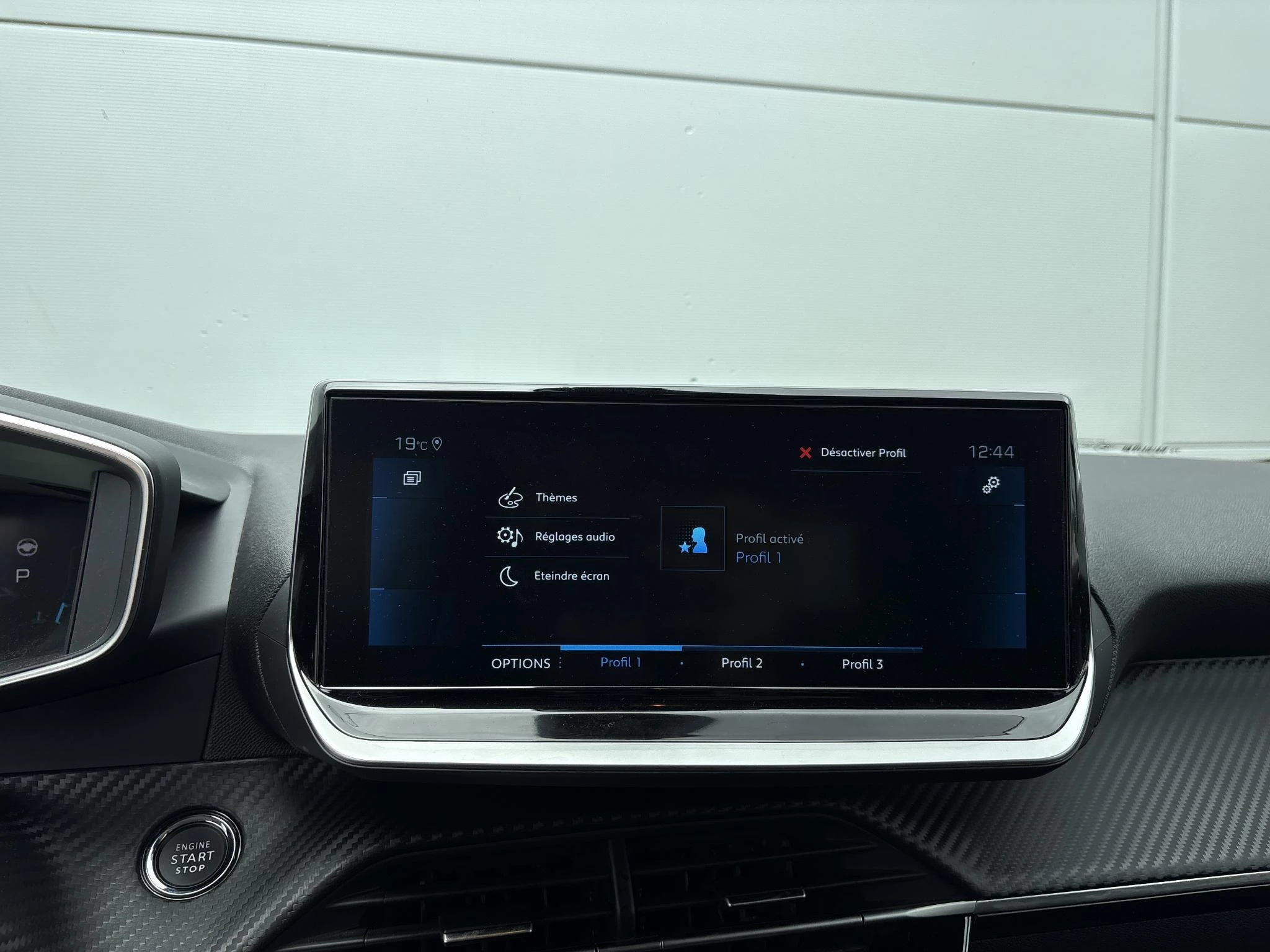 Peugeot-208-image-25