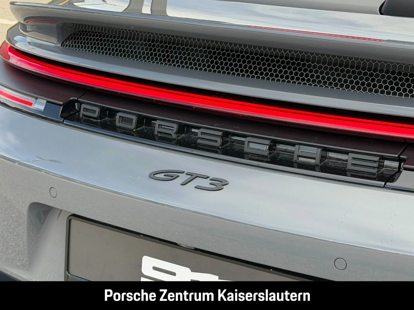 Porsche-911-image-19
