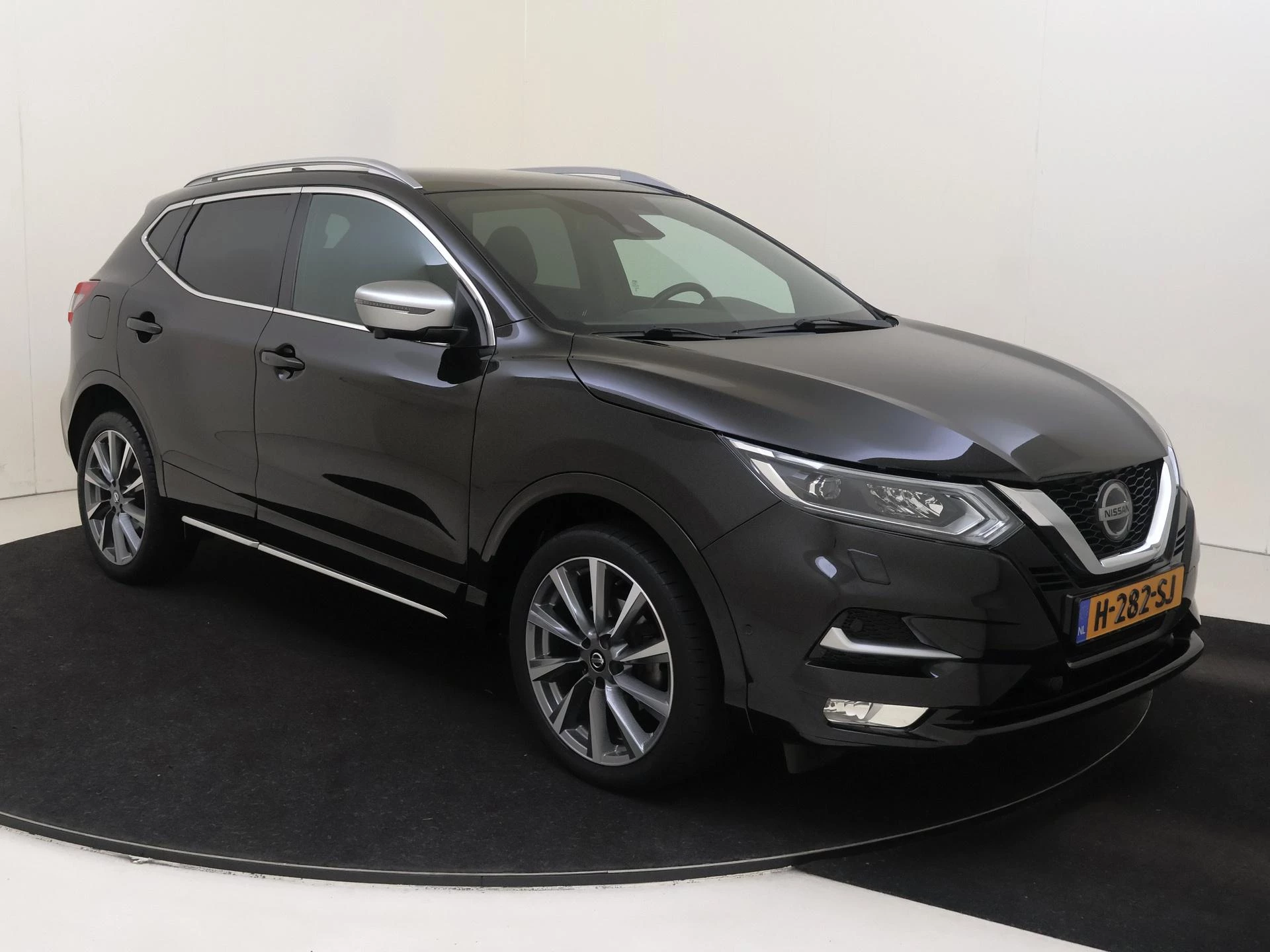 Nissan QASHQAI 1.3 DIG-T Tekna +