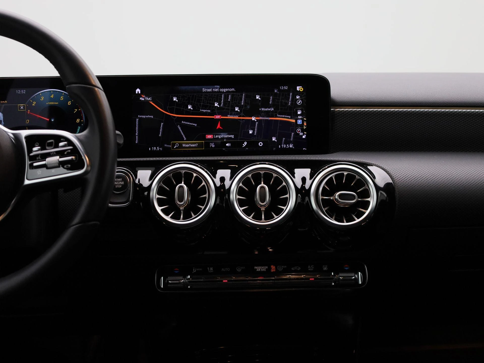 Mercedes-Benz-Classe A-image-8