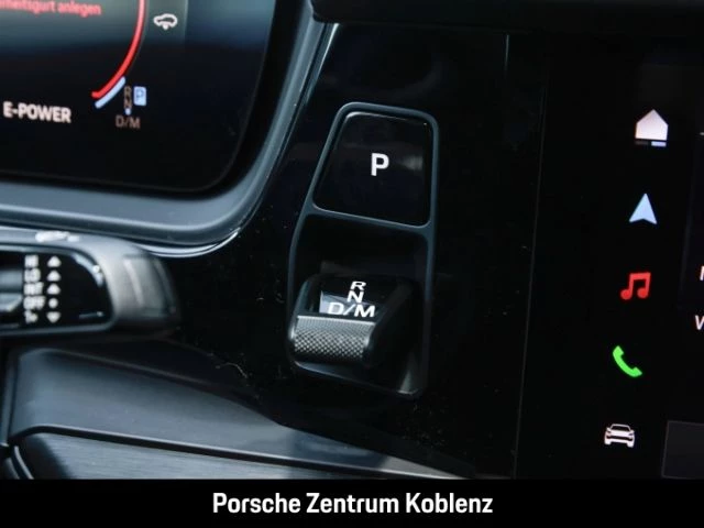 Porsche Cayenne E-Hybrid Coupe Black Edition black edition