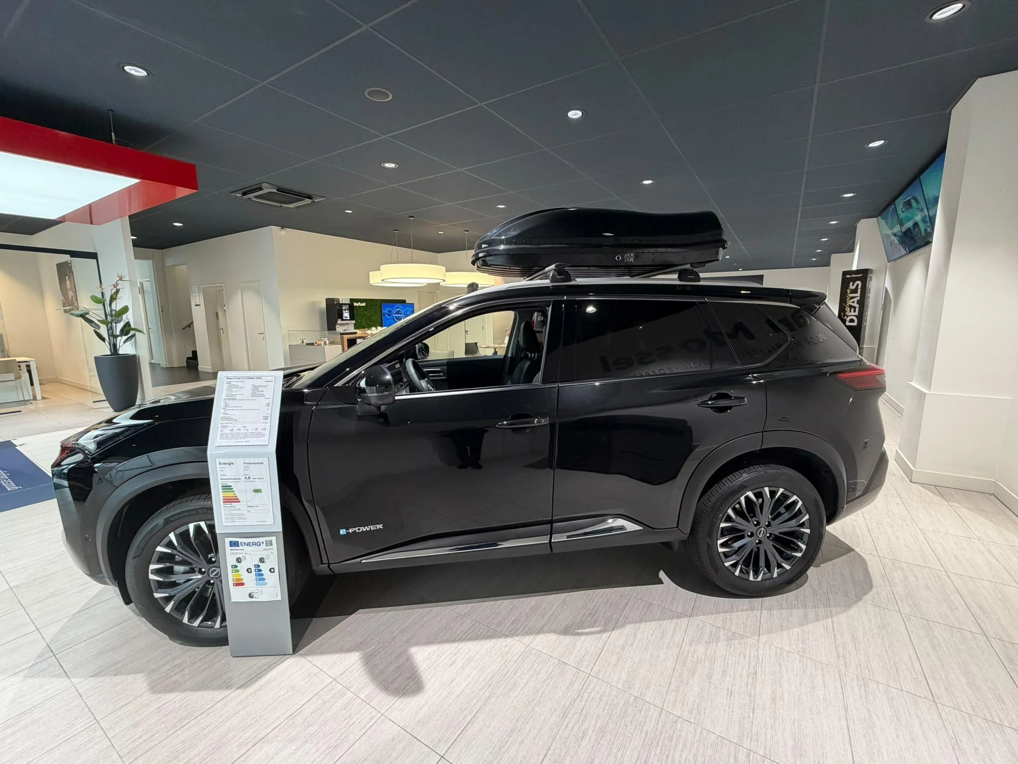 Nissan-X-Trail-image-2