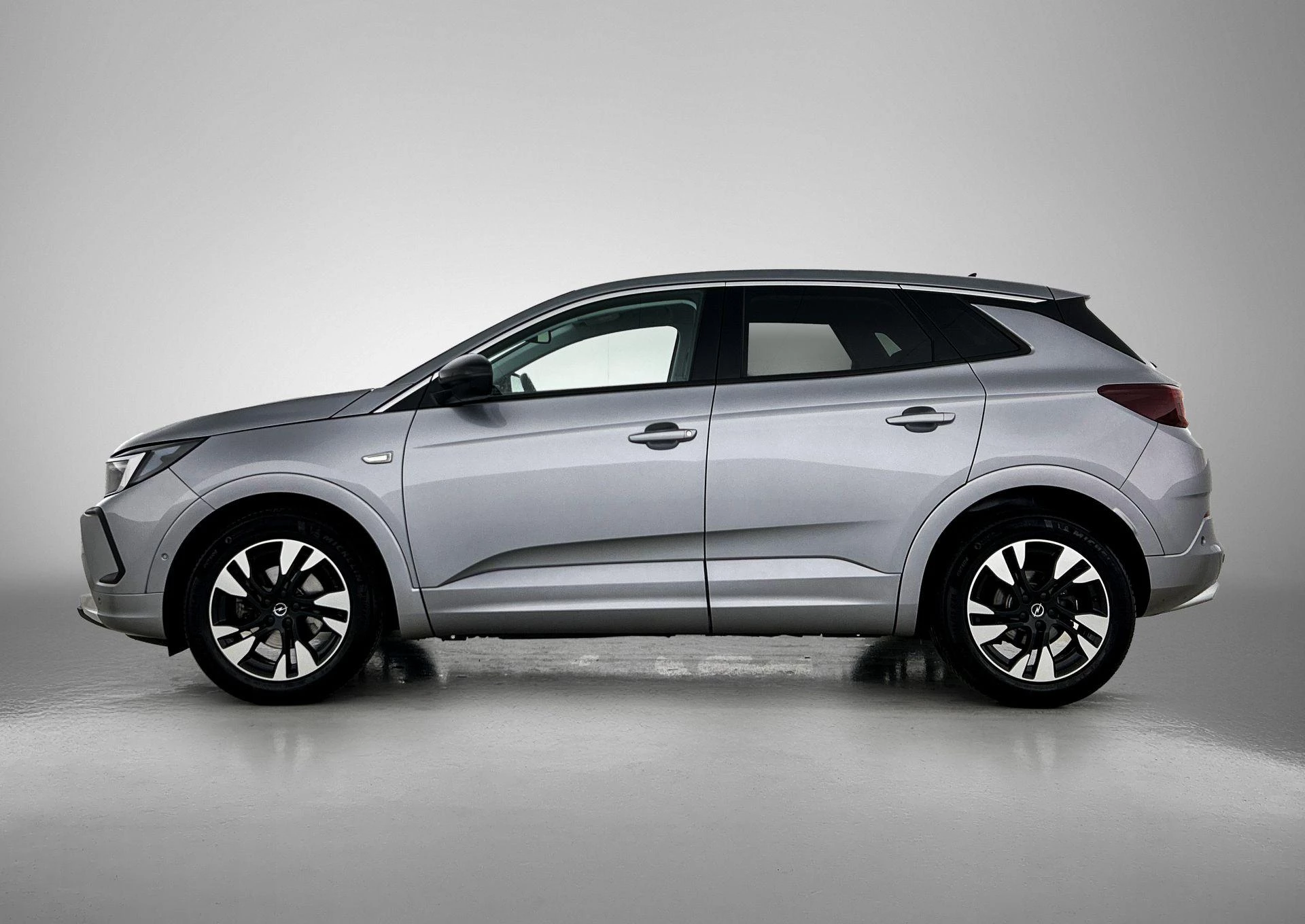 Opel-Grandland-image-1