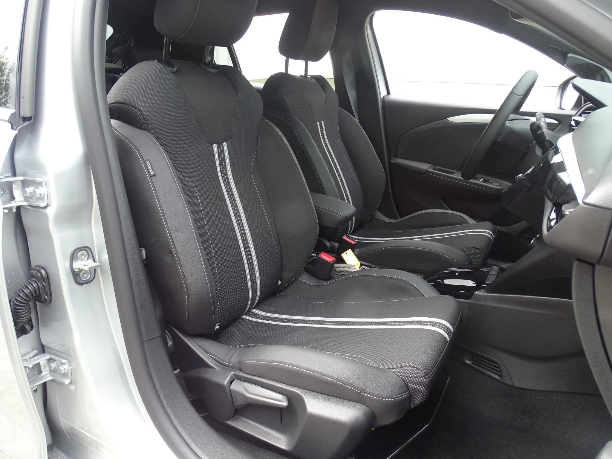 Opel-Corsa-image-10